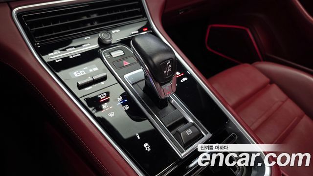 Porsche Panamera (971) 3.0 AWD 2020 — фото 9