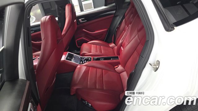 Porsche Panamera (971) 3.0 AWD 2020 — фото 11