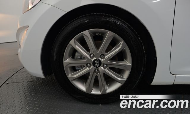 Hyundai Avante 1.6 GDi Modern Standard 2016 — фото 5