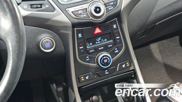 Hyundai Avante 1.6 GDi Modern Standard 2016 — фото 20