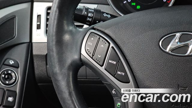 Hyundai Avante 1.6 GDi Modern Standard 2016 — фото 21
