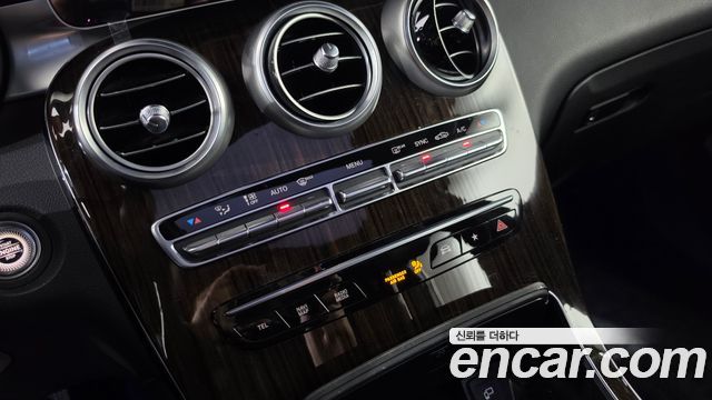 Mercedes-Benz GLC-Class (X253) GLC300 4MATIC 2020 — фото 31