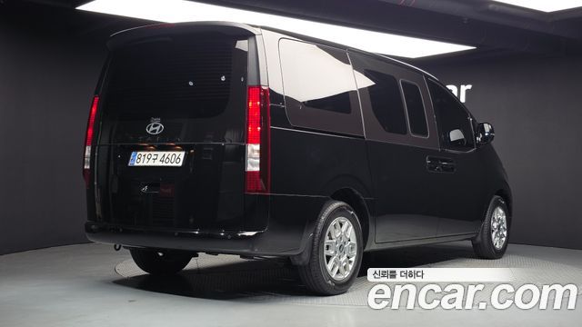Hyundai Staria HEV 1.6 Cargo 5-Seater Modern 2025 — фото 2
