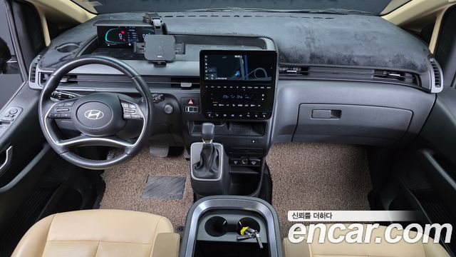 Hyundai Staria HEV 1.6 Cargo 5-Seater Modern 2025 — фото 7