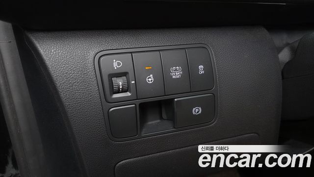 Hyundai Staria HEV 1.6 Cargo 5-Seater Modern 2025 — фото 18