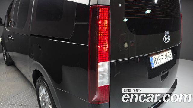 Hyundai Staria HEV 1.6 Cargo 5-Seater Modern 2025 — фото 23