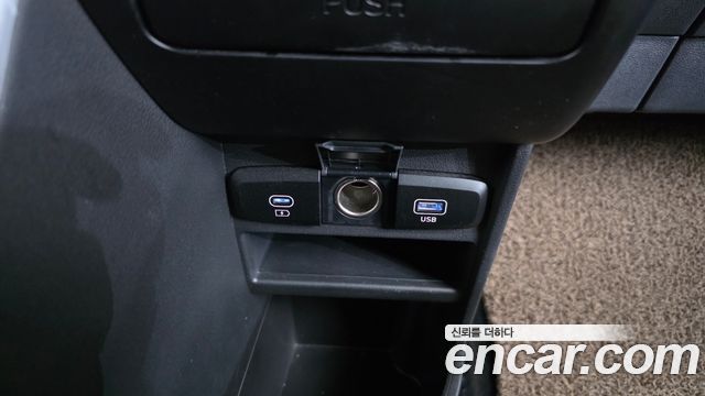 Hyundai Staria HEV 1.6 Cargo 5-Seater Modern 2025 — фото 31