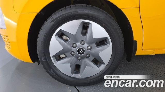 Hyundai Staria L3.5  Kinder Safety Car 11-Seater 2022 — фото 5