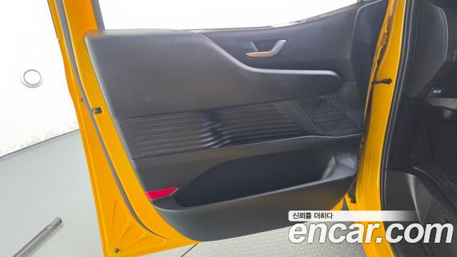 Hyundai Staria L3.5  Kinder Safety Car 11-Seater 2022 — фото 24