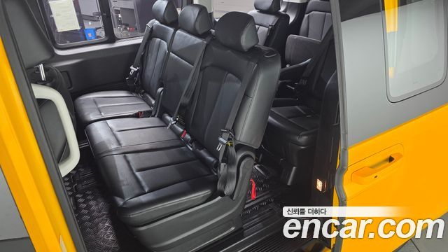 Hyundai Staria L3.5  Kinder Safety Car 11-Seater 2022 — фото 26