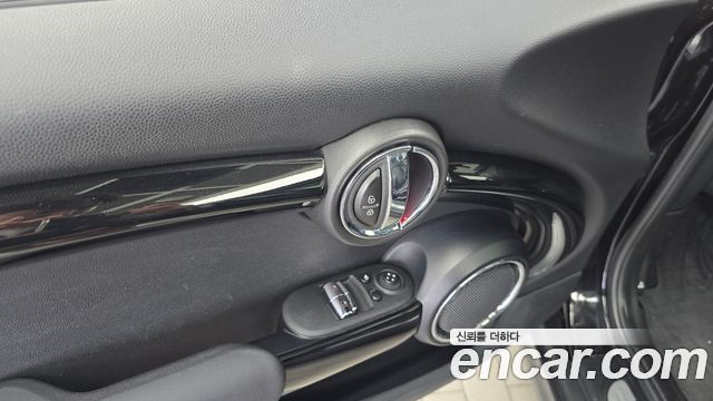 MINI Cooper HIGH Third Generation 2020 — фото 29