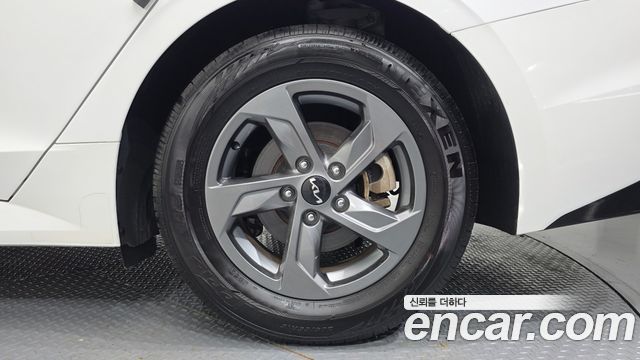 Kia K5 (III) 2.0 LPi(Rent) Trendy 2024 — фото 21