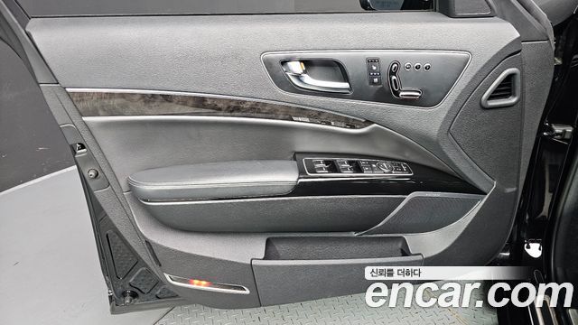 Kia K9 3.3 GDI Executive 2015 — фото 24