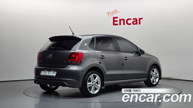 Volkswagen Polo 1.6 TDI R-Line 5th 2013 — фото 2