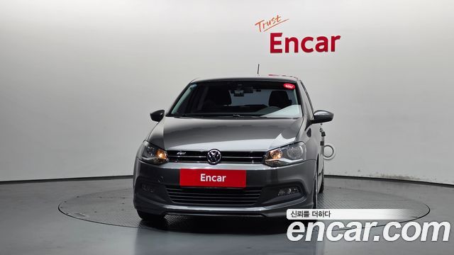 Volkswagen Polo 1.6 TDI R-Line 5th 2013 — фото 3