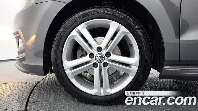 Volkswagen Polo 1.6 TDI R-Line 5th 2013 — фото 5
