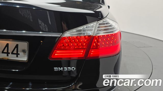Hyundai Genesis BH 330 Luxury Standard 2011 — фото 23