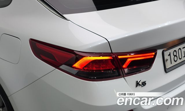 Kia K5 (II) 2.0 Noblesse 2020 — фото 23