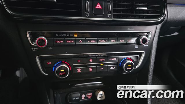Kia K5 (II) 2.0 Noblesse 2020 — фото 32
