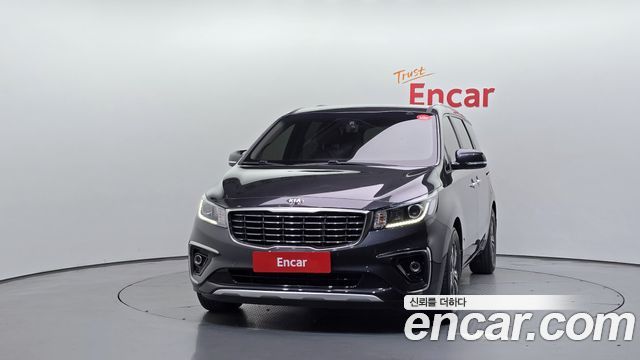 Kia Carnival 9-Seater Luxury 2020 — фото 3