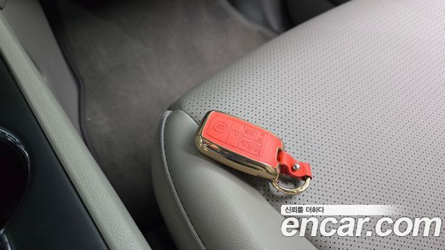 Kia Carnival 9-Seater Luxury 2020 — фото 16