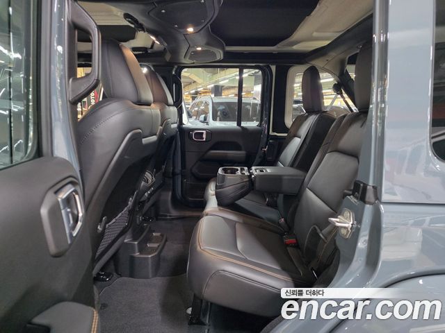 Jeep Wrangler (JL) 2.0 Sahara 4Door 2026 — фото 7