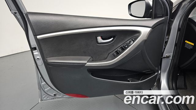 Hyundai i30 2.0 PYL 2015 — фото 24