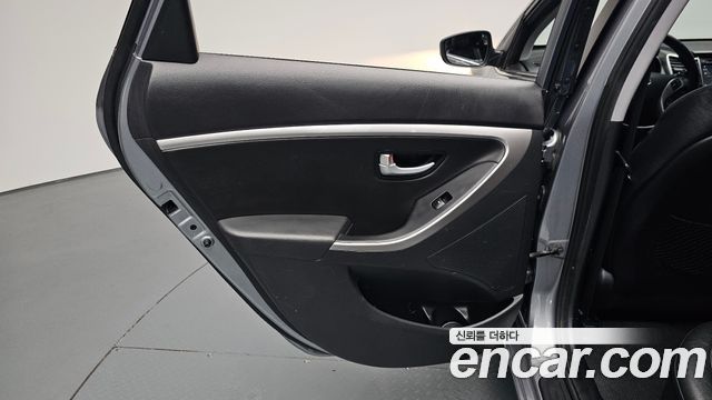 Hyundai i30 2.0 PYL 2015 — фото 25
