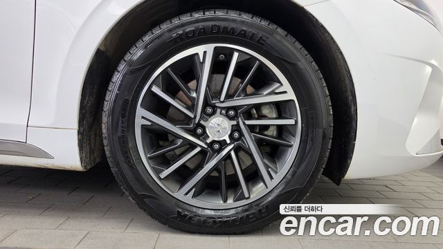 Hyundai Grandeur (IG) 3.0 LPi Rent Car Modern 2023 — фото 21