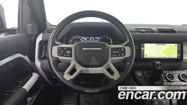 Land Rover Defender (L663) 110 D250 SE 2023 — фото 14