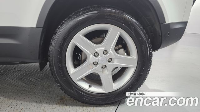 Land Rover Defender (L663) 110 D250 SE 2023 — фото 21