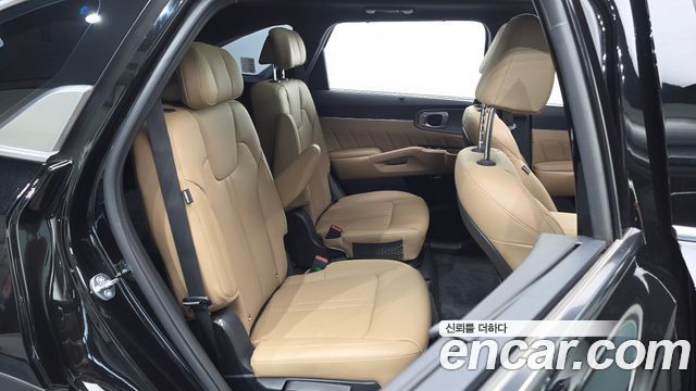 Kia Sorento (IV) HEV 1.6 2WD Signature 2024 — фото 11