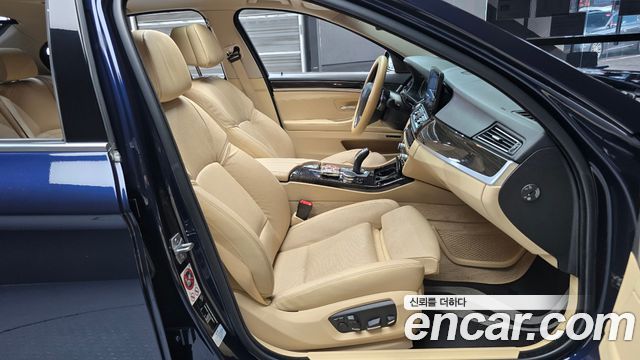 BMW 5 Series (F10) 528i xDrive Luxury Plus 2016 — фото 15