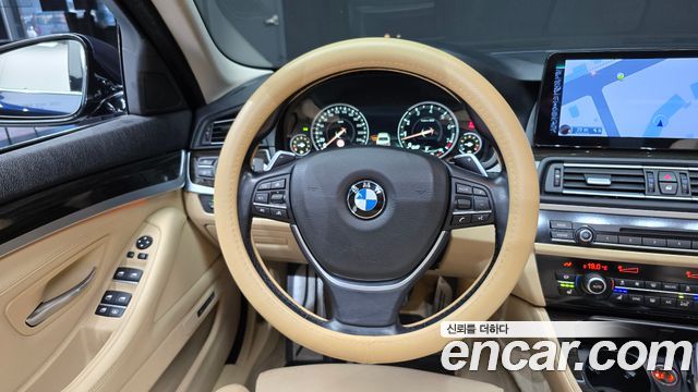 BMW 5 Series (F10) 528i xDrive Luxury Plus 2016 — фото 16