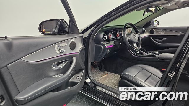 Mercedes-Benz E-Class (W213) E200 Avantgarde 2017 — фото 10