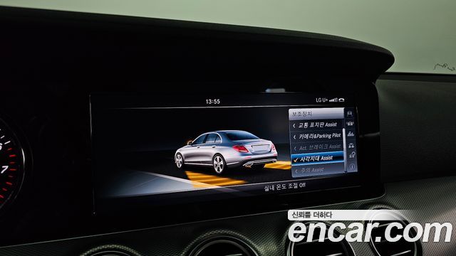 Mercedes-Benz E-Class (W213) E200 Avantgarde 2017 — фото 16
