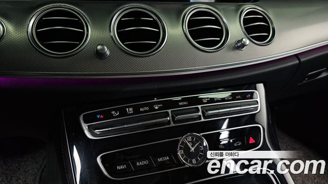 Mercedes-Benz E-Class (W213) E200 Avantgarde 2017 — фото 18