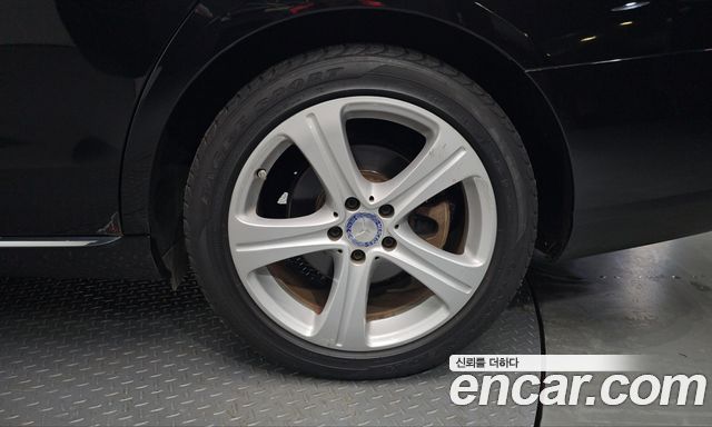 Mercedes-Benz E-Class (W213) E200 Avantgarde 2017 — фото 21