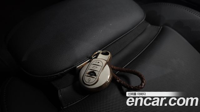 MINI Cooper 5Door Classic Launch Pack Third Generation 2023 — фото 14