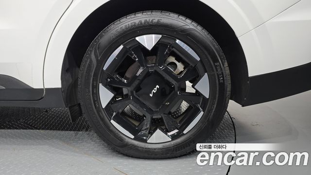Kia Carnival (IV) Gasoline 9-Seater Prestige 2024 — фото 21