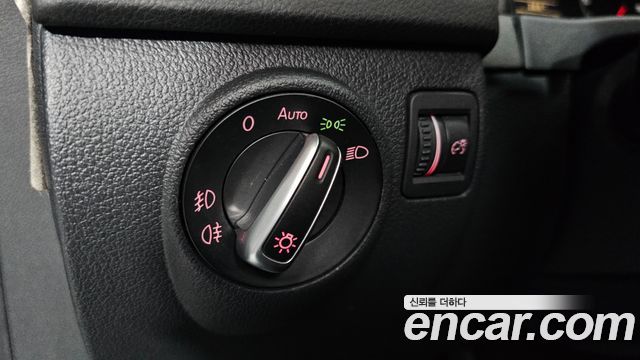 Volkswagen Tiguan 2.0 TDI Comfort 5N 2015 — фото 18