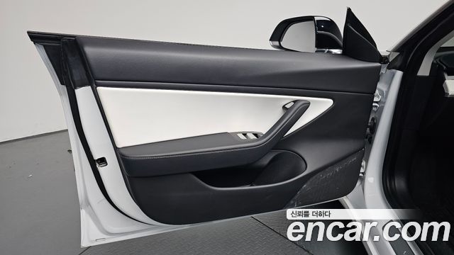 Tesla Model 3 Long Range AWD 2020 — фото 24