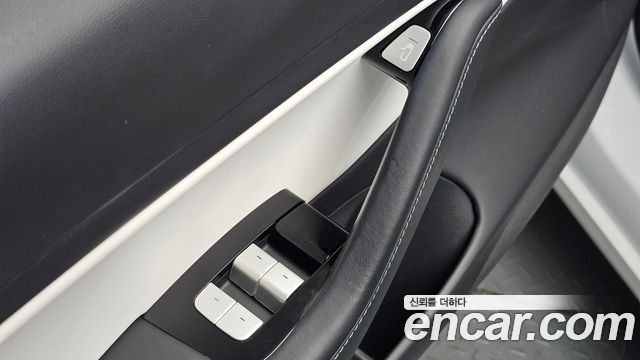 Tesla Model 3 Long Range AWD 2020 — фото 30