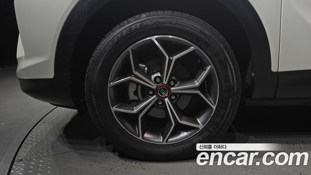 KG Mobility (SsangYong) Beautiful Korando Gasoline 1.5 2WD R-Plus 2021 — фото 5
