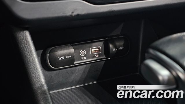 Kia Niro Prestige 2017 — фото 33