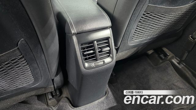 Kia Niro Prestige 2017 — фото 34