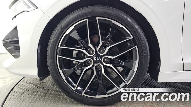 Kia K5 (III) 1.6 Turbo Signature 2021 — фото 5
