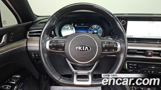 Kia K5 (III) 1.6 Turbo Signature 2021 — фото 17