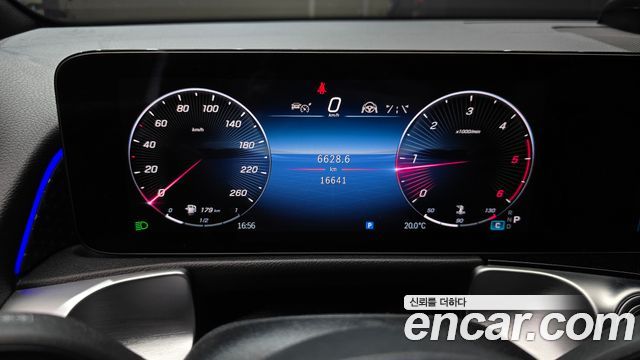 Mercedes-Benz GLB-Class (X247) GLB200 d 2024 — фото 8
