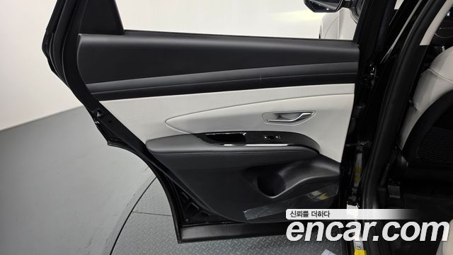 Hyundai Tucson (NX4) Gasoline 1.6 Turbo 4WD Inspiration 2024 — фото 31